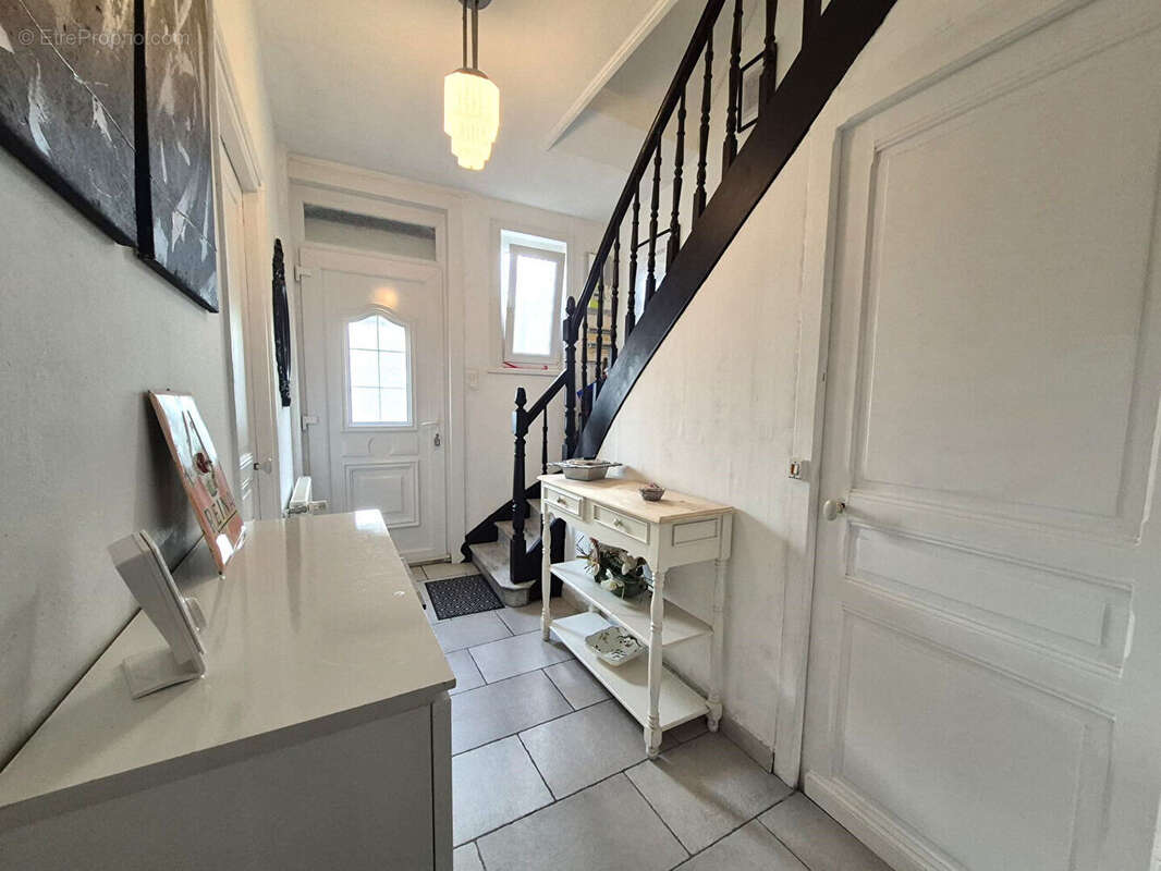 Maison à LAMBRES-LEZ-DOUAI