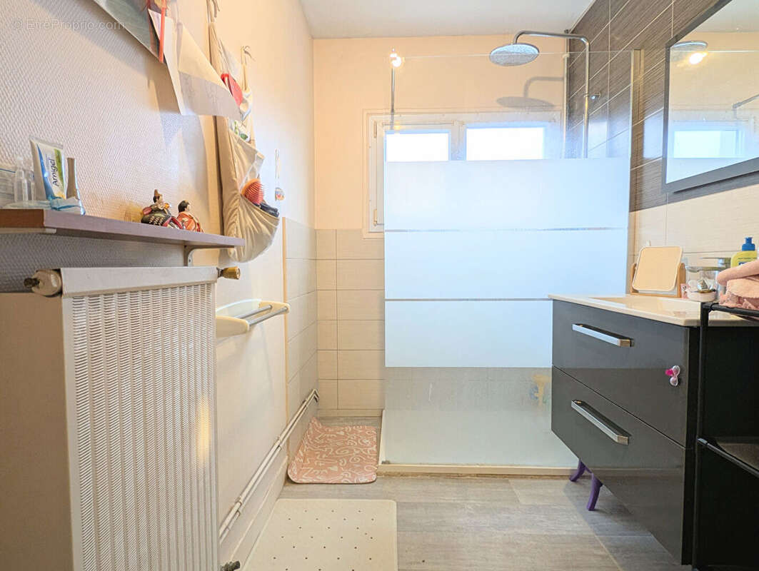 Maison à LES PONTS-DE-CE