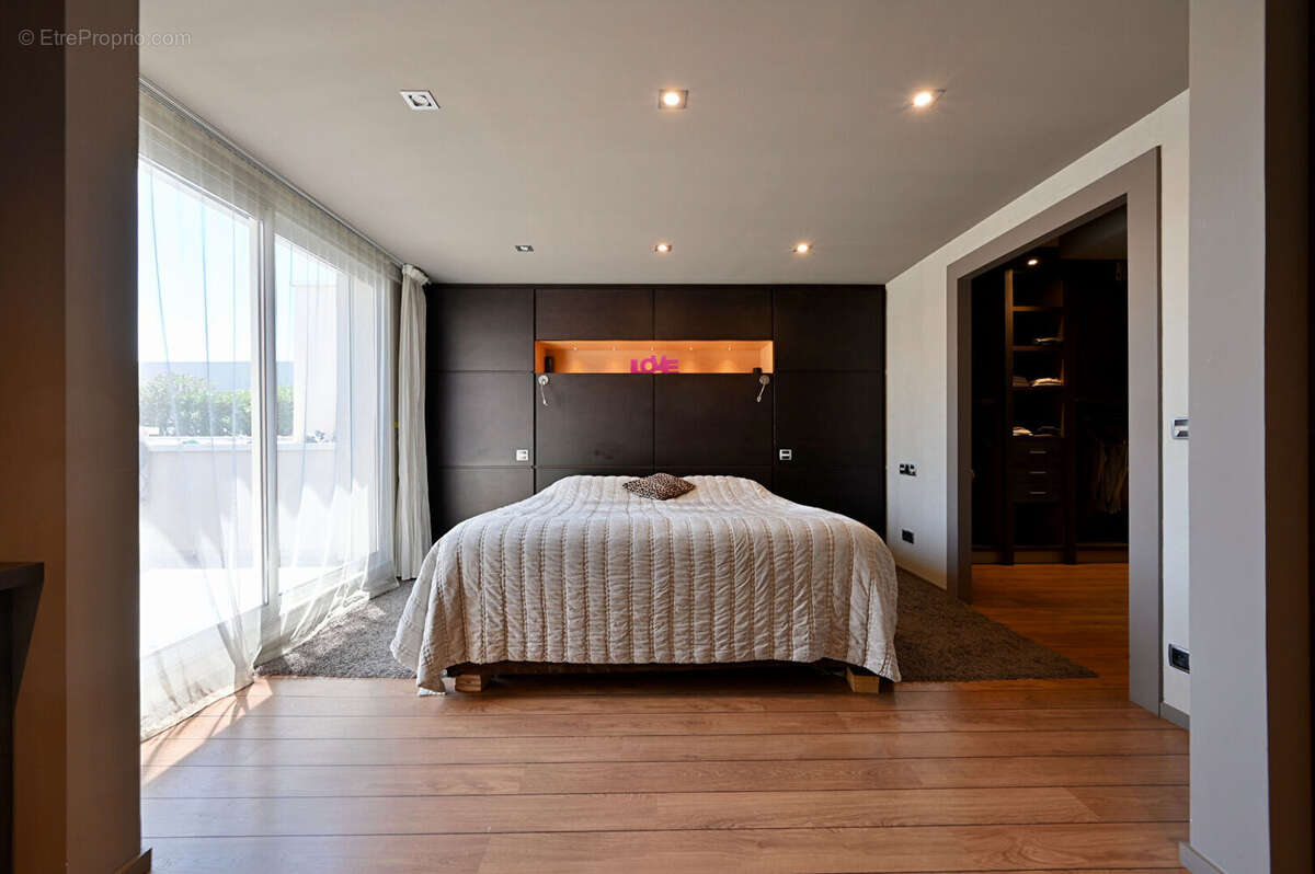 Appartement à MARSEILLE-12E