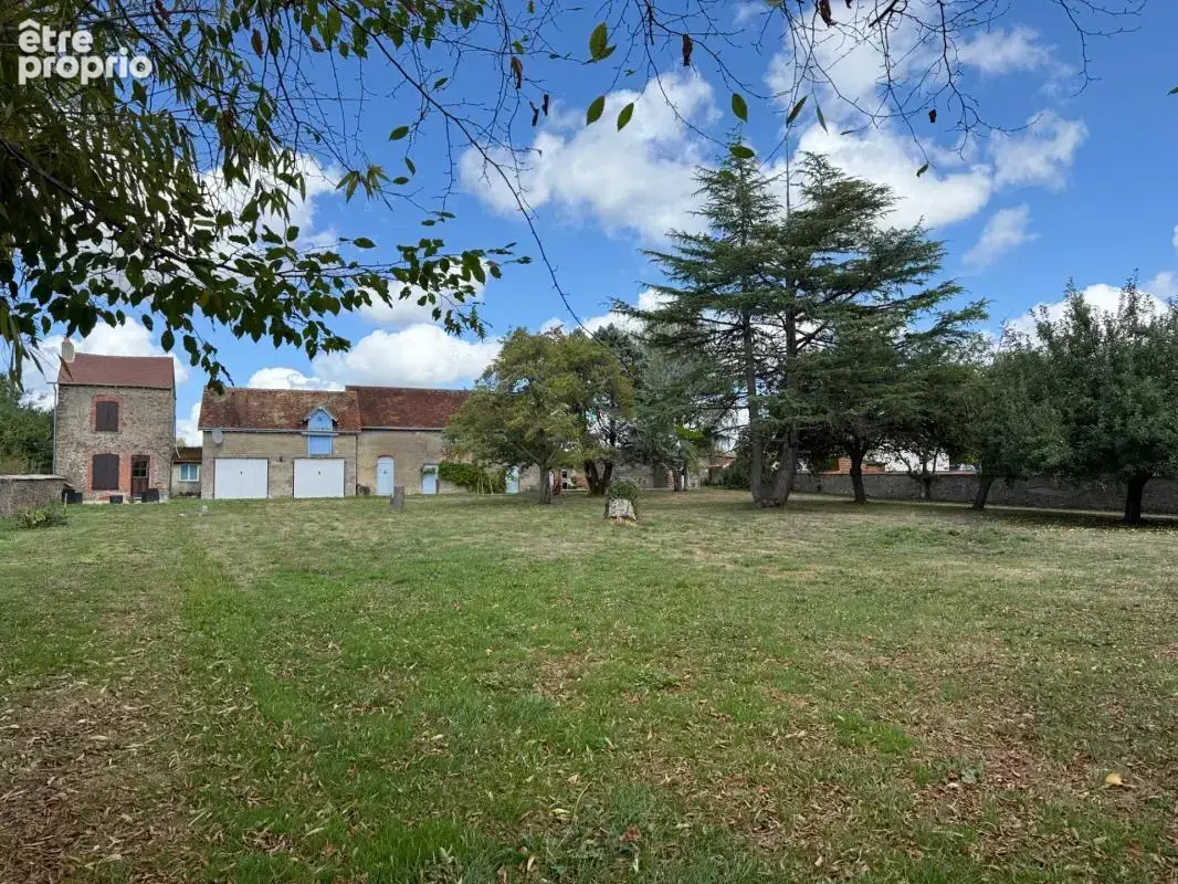 Manoir de 170m² avec son annexe de 50m² et ses dépendances sur terrain de 3 423m² 244 000 € - photo 68