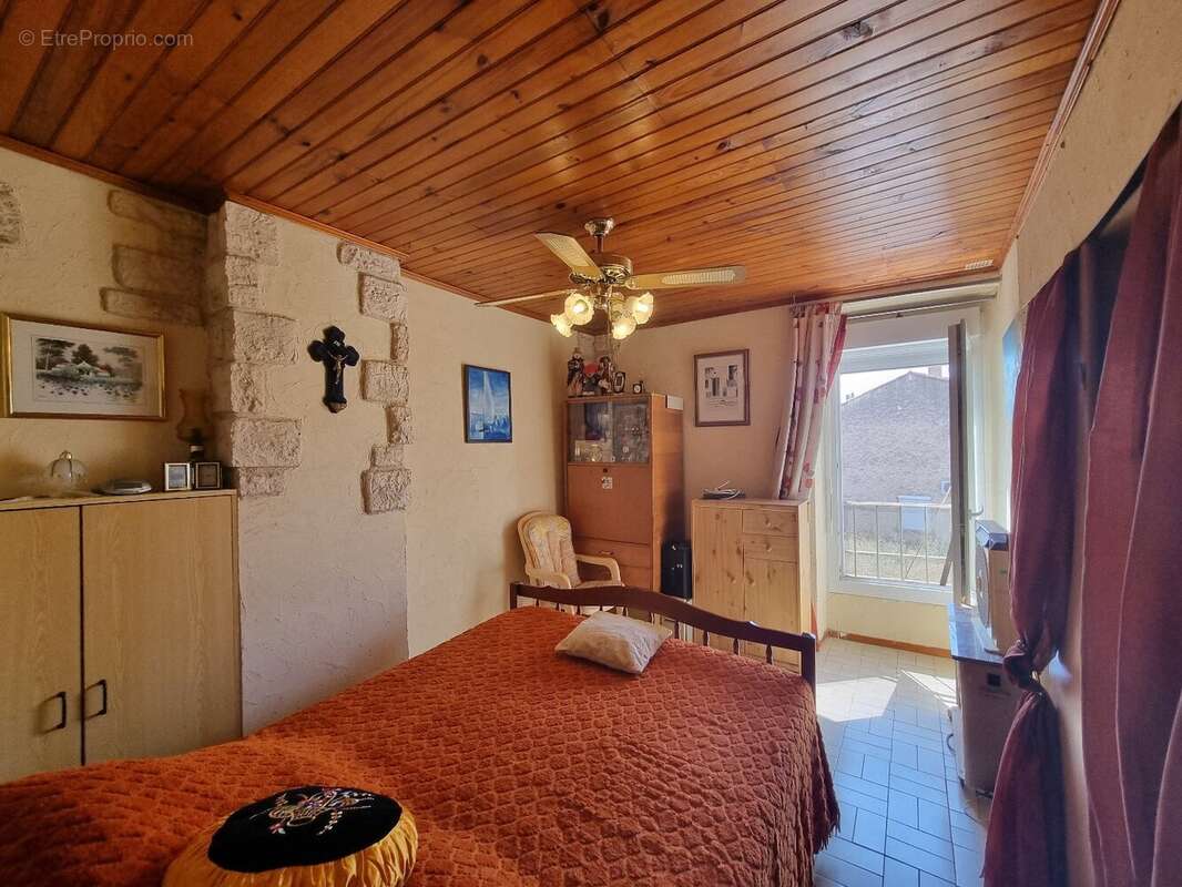 Maison à ROUJAN