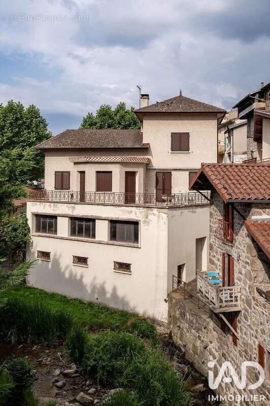 Maison 164 m² à Satillieu  - photo 2