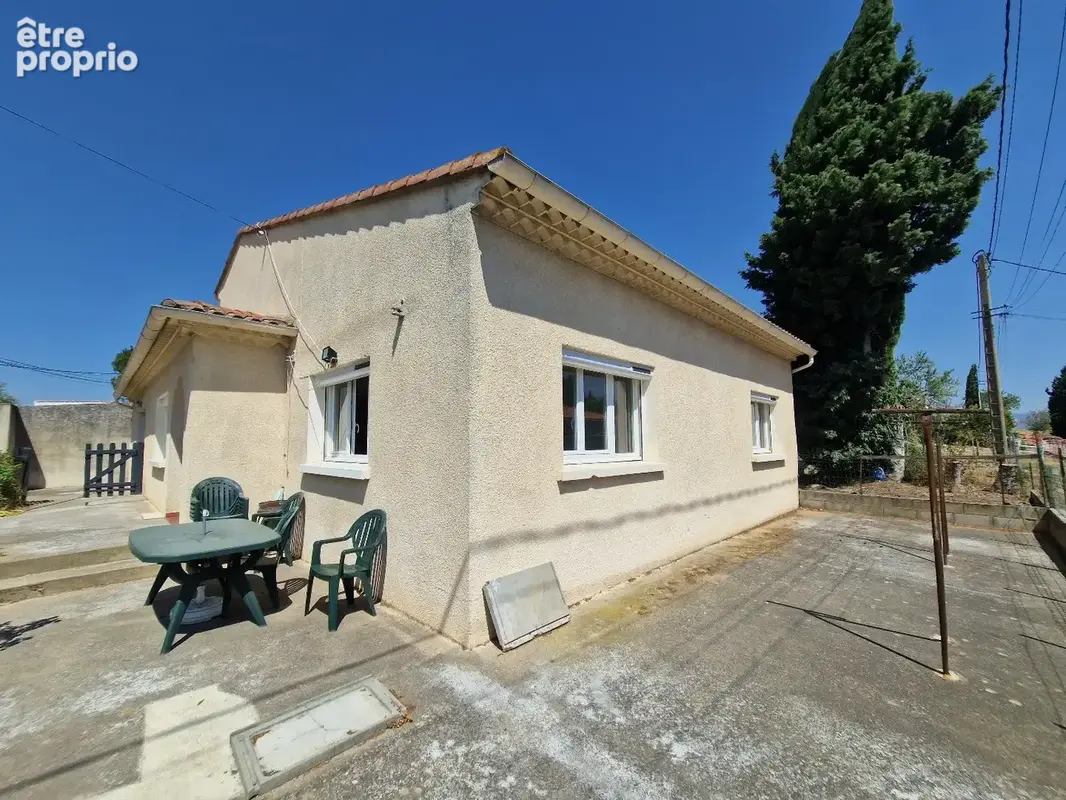 Pavillon 4 faces de plain pied de type 4 avec jardin et garage. - photo 9