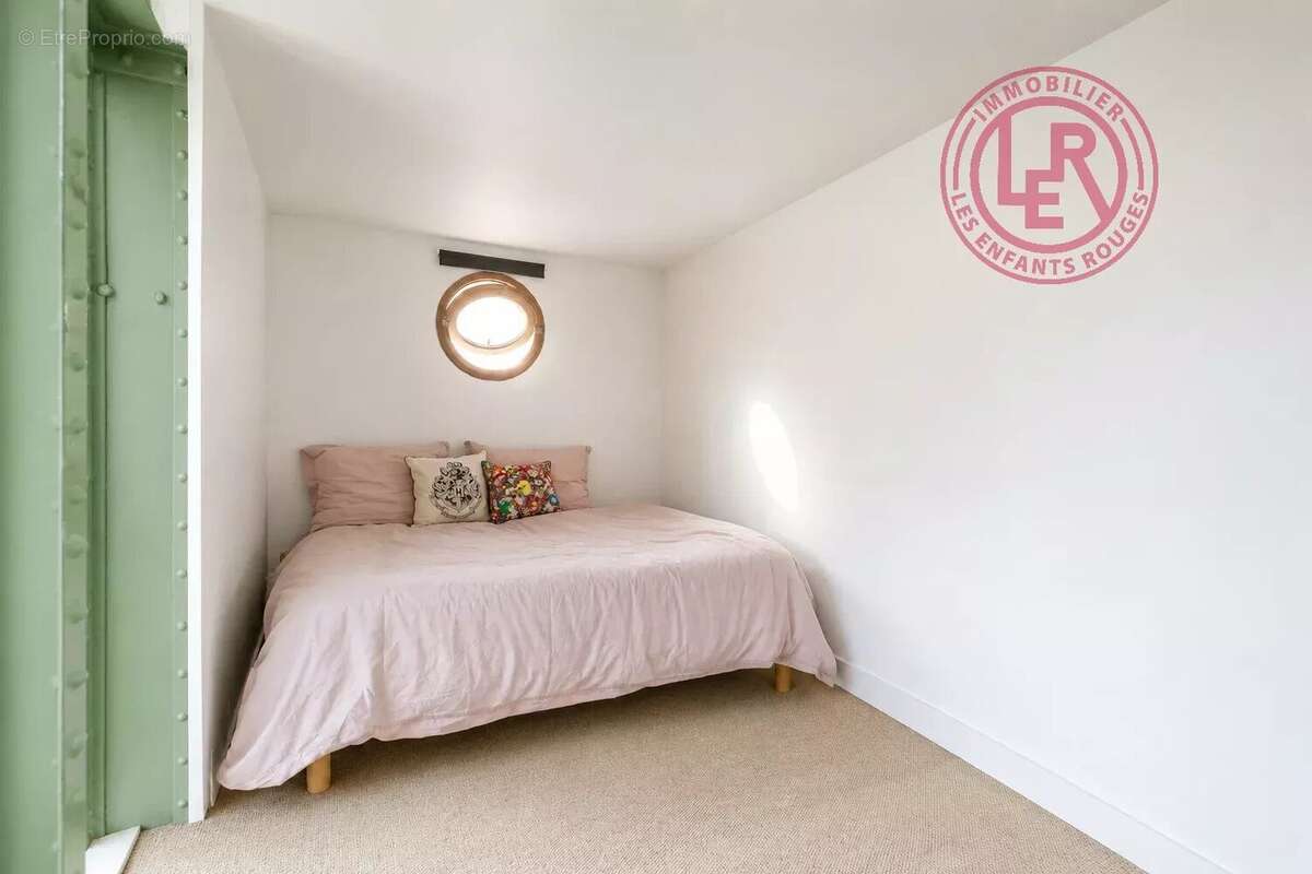 Appartement à PARIS-10E