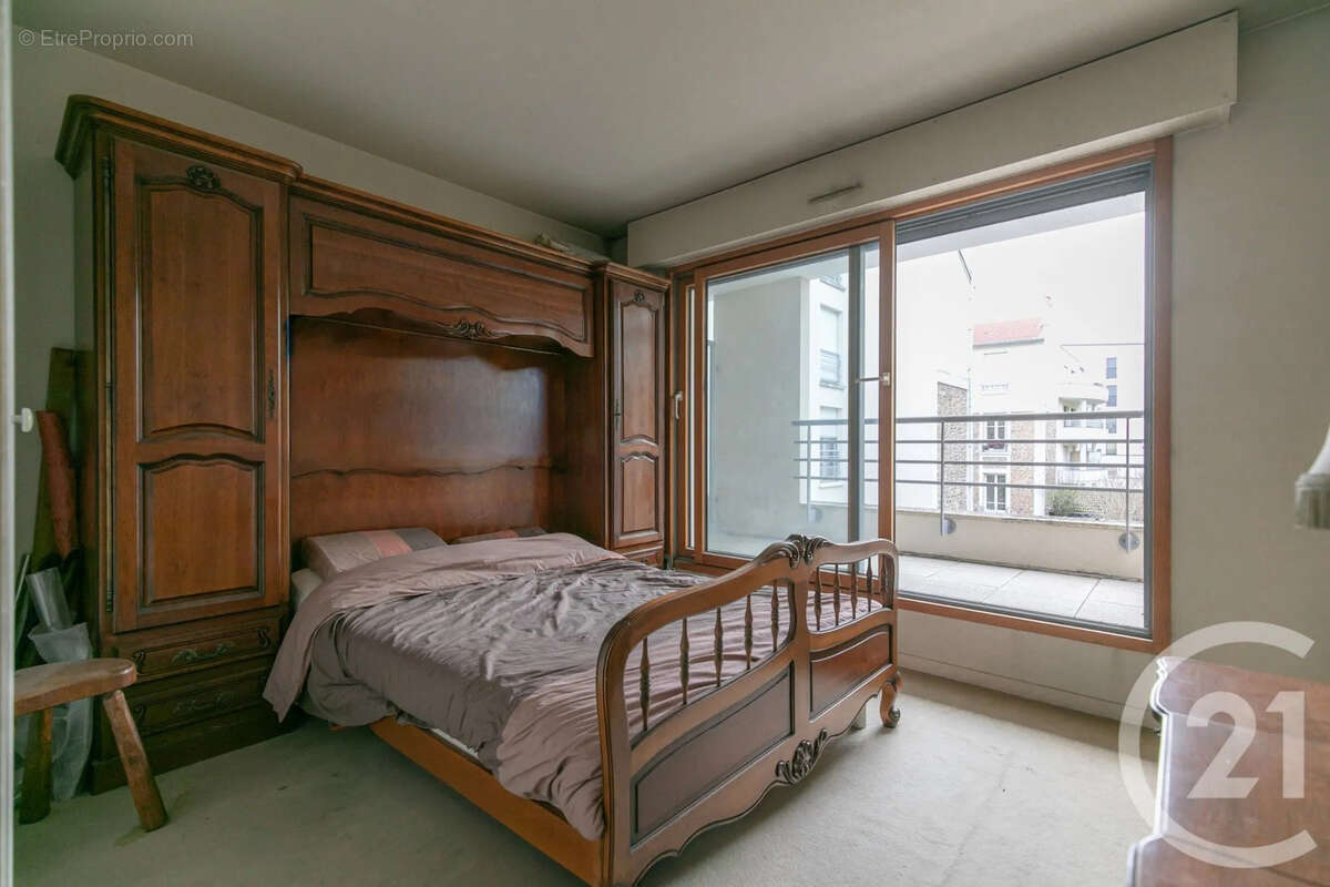 Appartement à SAINT-MAUR-DES-FOSSES