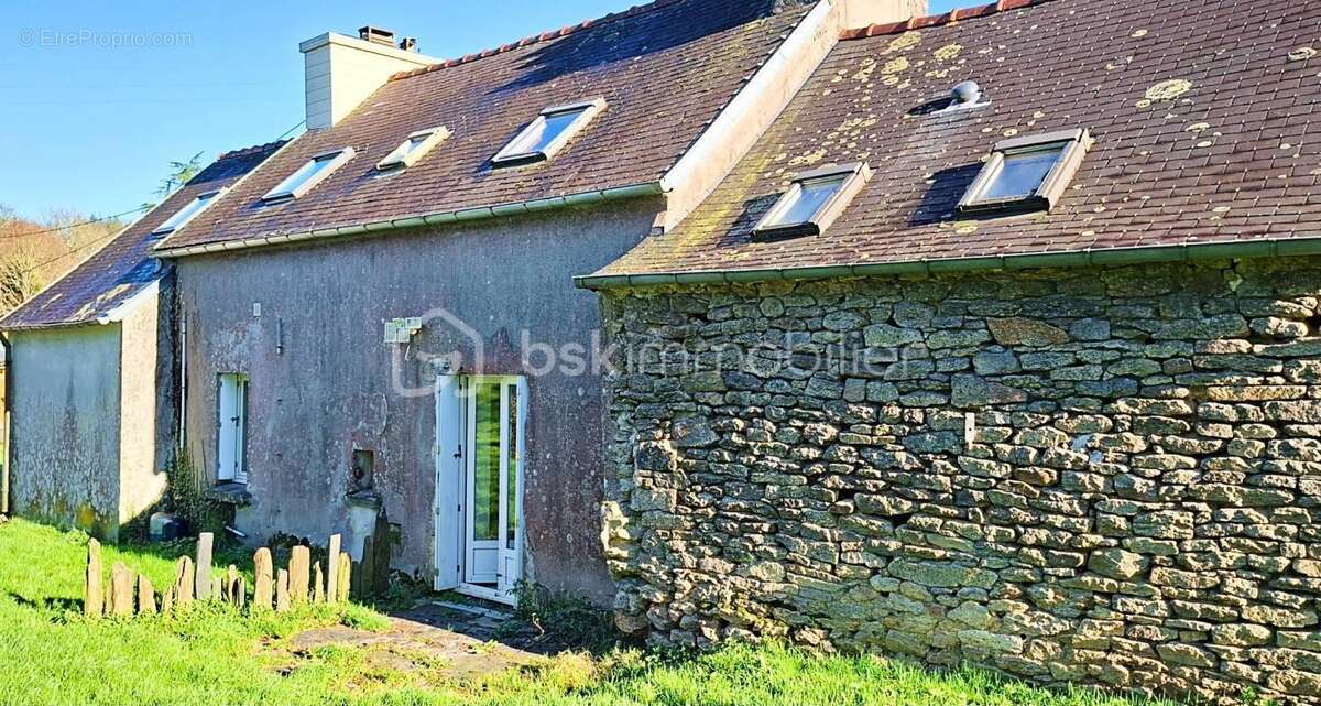 Maison à BRENNILIS