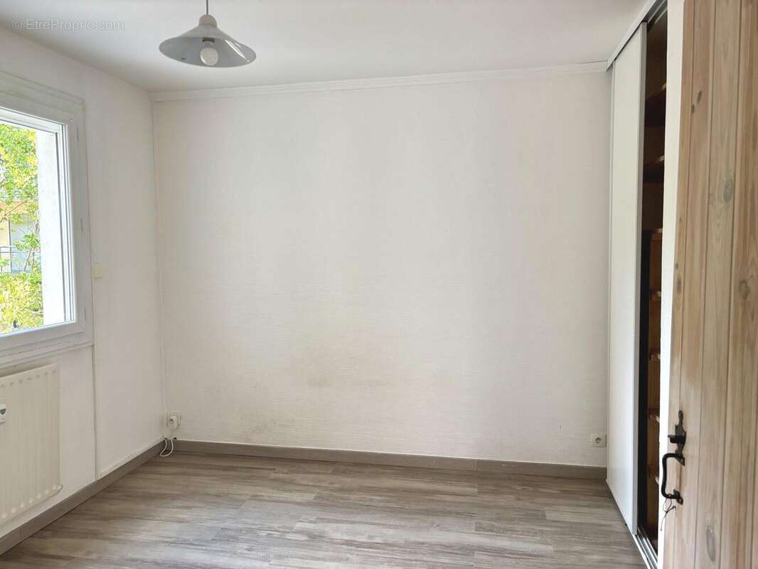 Appartement 78 m² à Valence  - photo 7