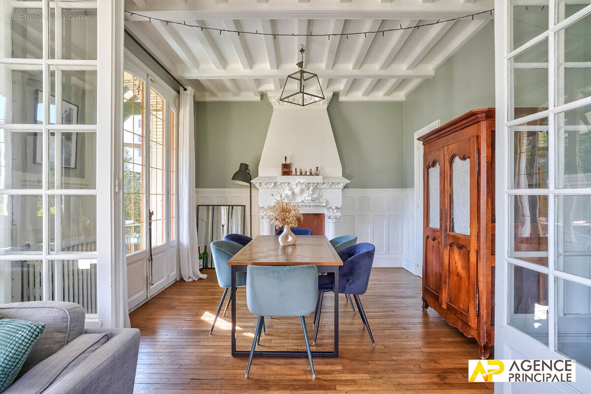 Maison à SAINT-GERMAIN-EN-LAYE