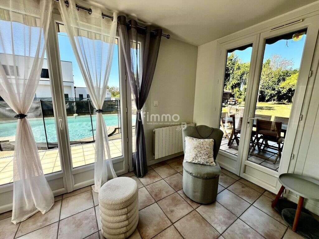 Maison à ARTIGUES-PRES-BORDEAUX