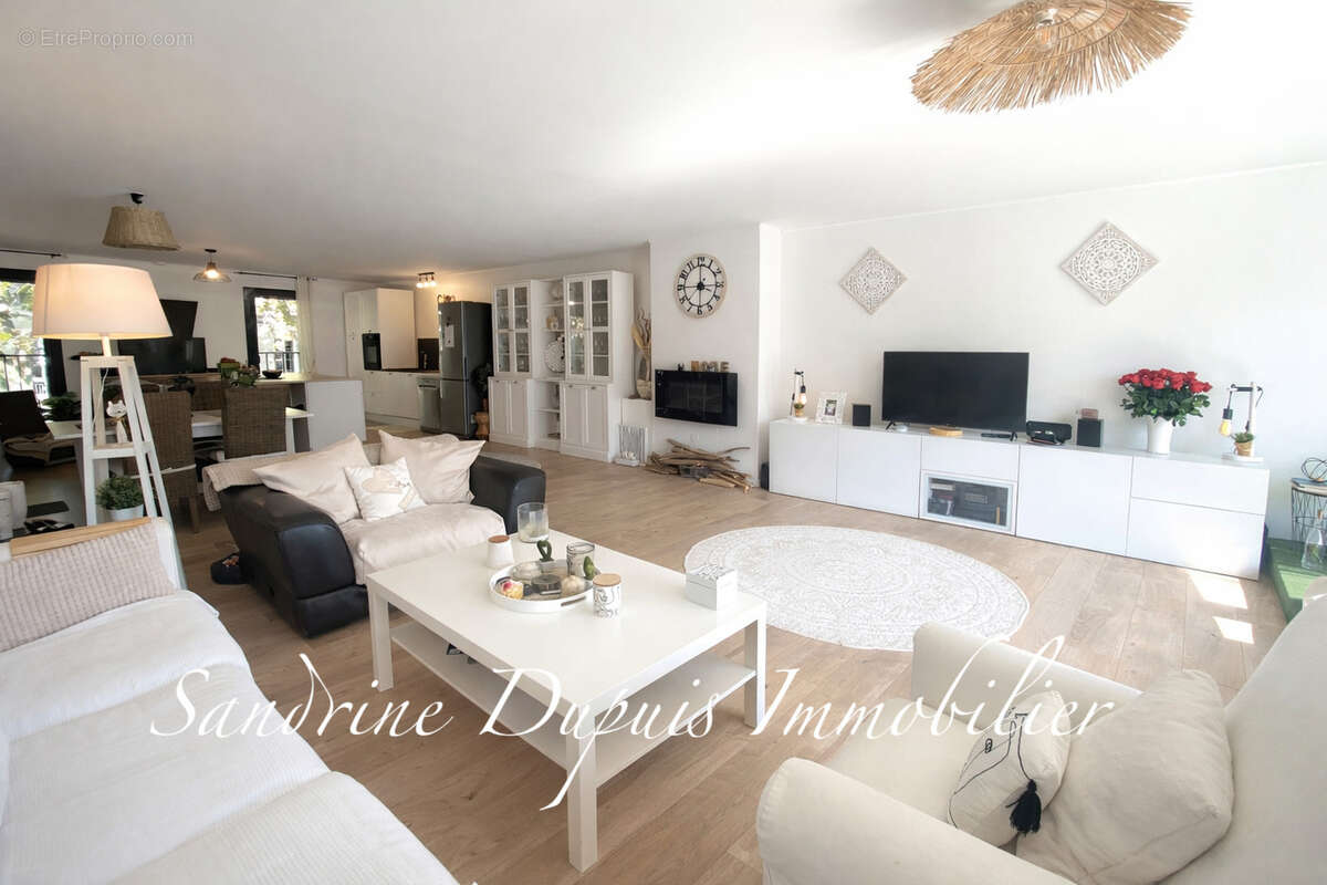 Appartement à SAINTES