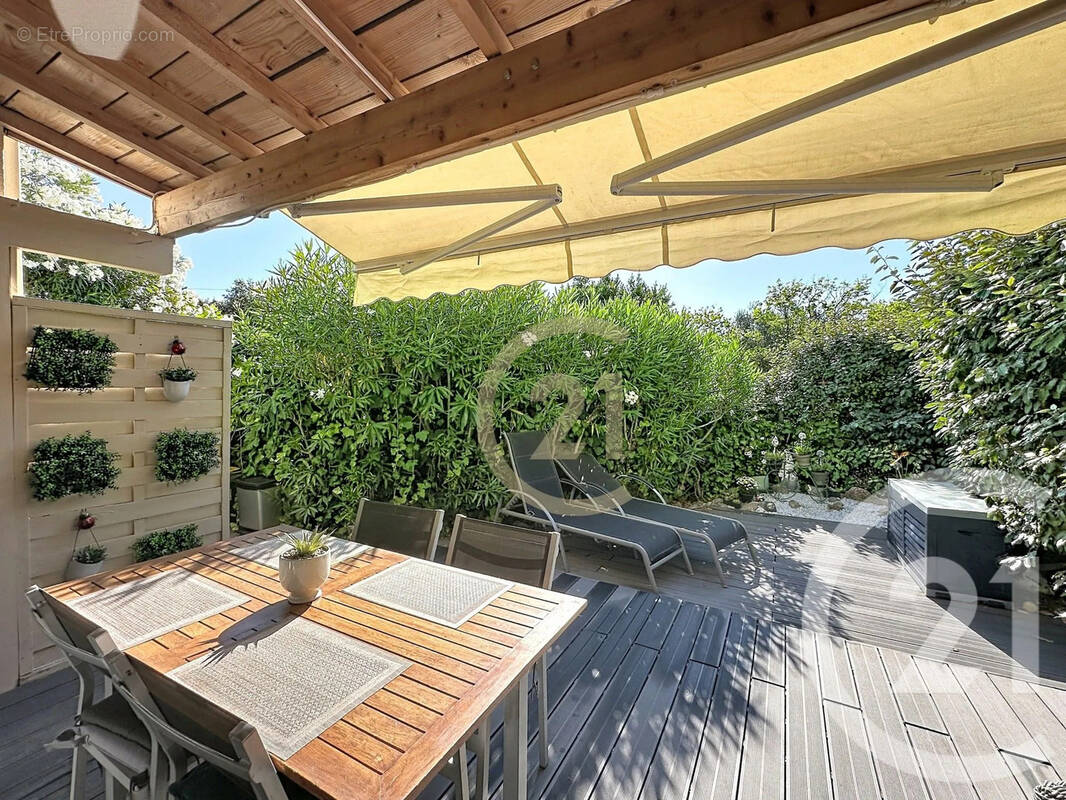 Appartement à UZES