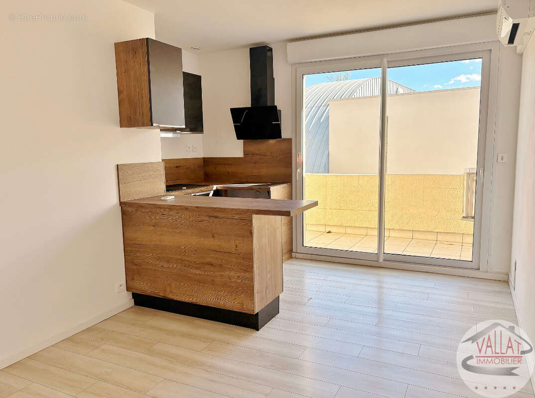 Appartement avec jardin et terrasse proches de toutes les commodités ! - photo 3