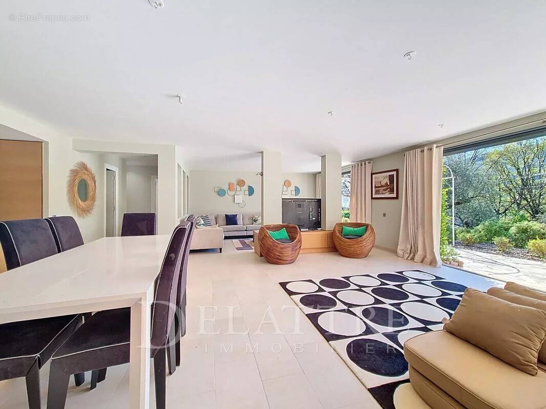 Maison à LE BAR-SUR-LOUP