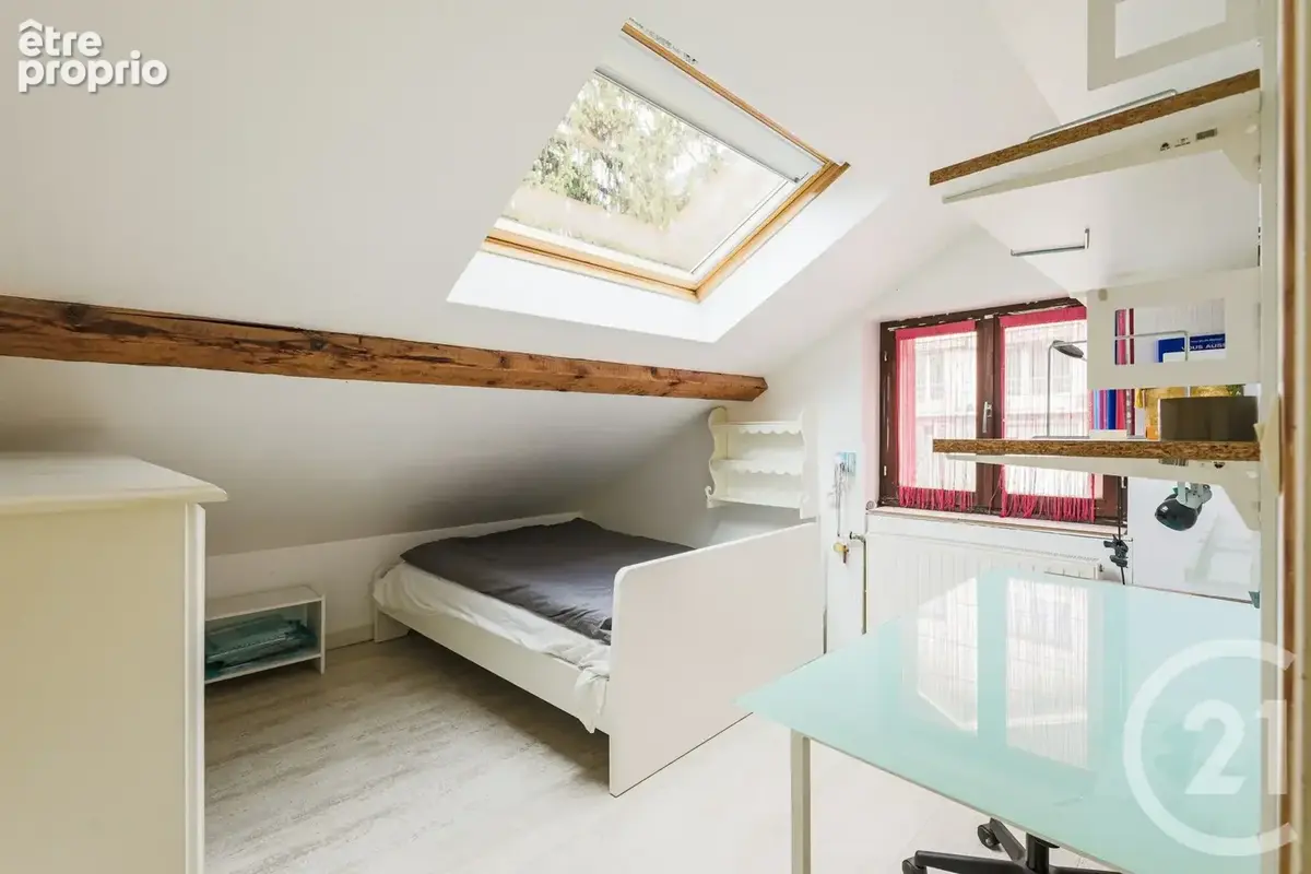 Maison 163 m² à Saint-Martin-Le-Vinoux  - photo 8