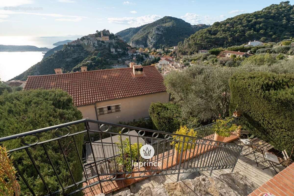 Appartement à EZE
