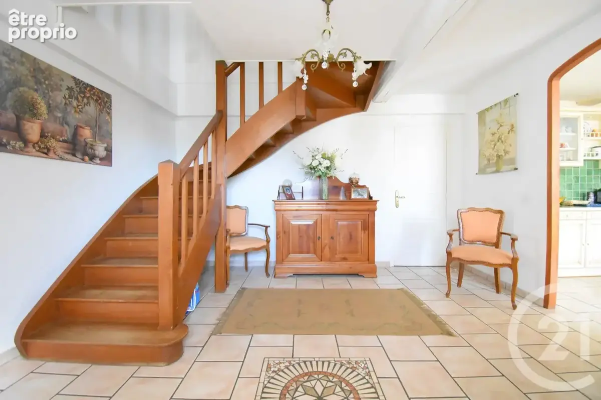 Maison 158 m² à Vendat  - photo 9