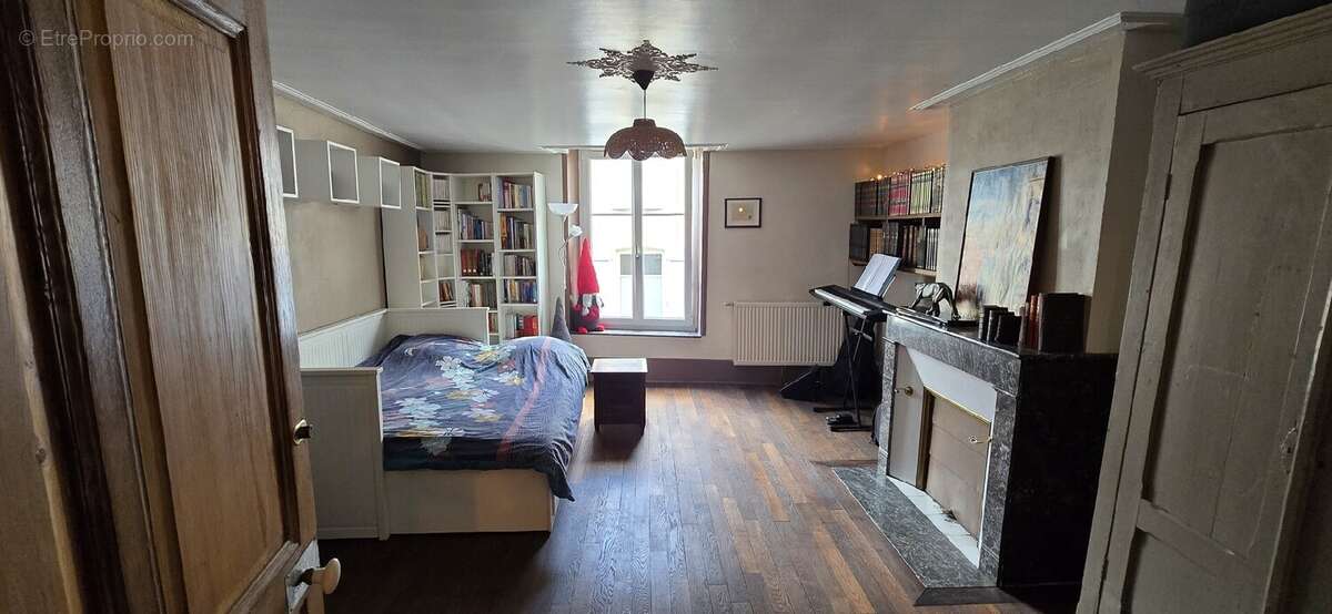 Maison 182 m² à Charmes-La-Cote  - photo 4