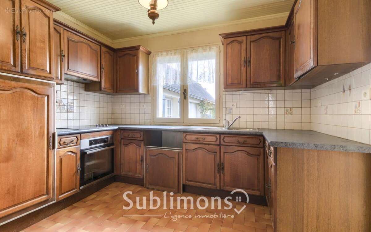 Maison à SURZUR