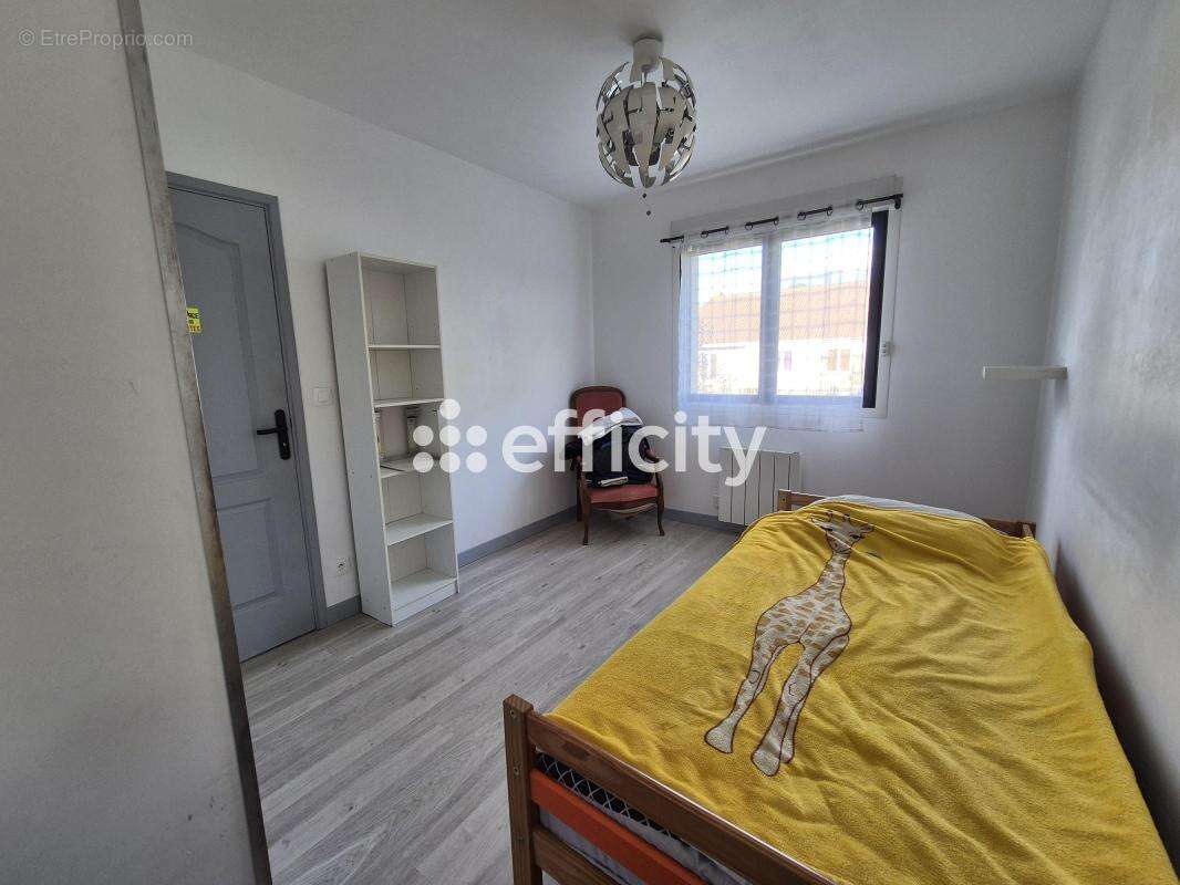 Maison à CHOUZY-SUR-CISSE