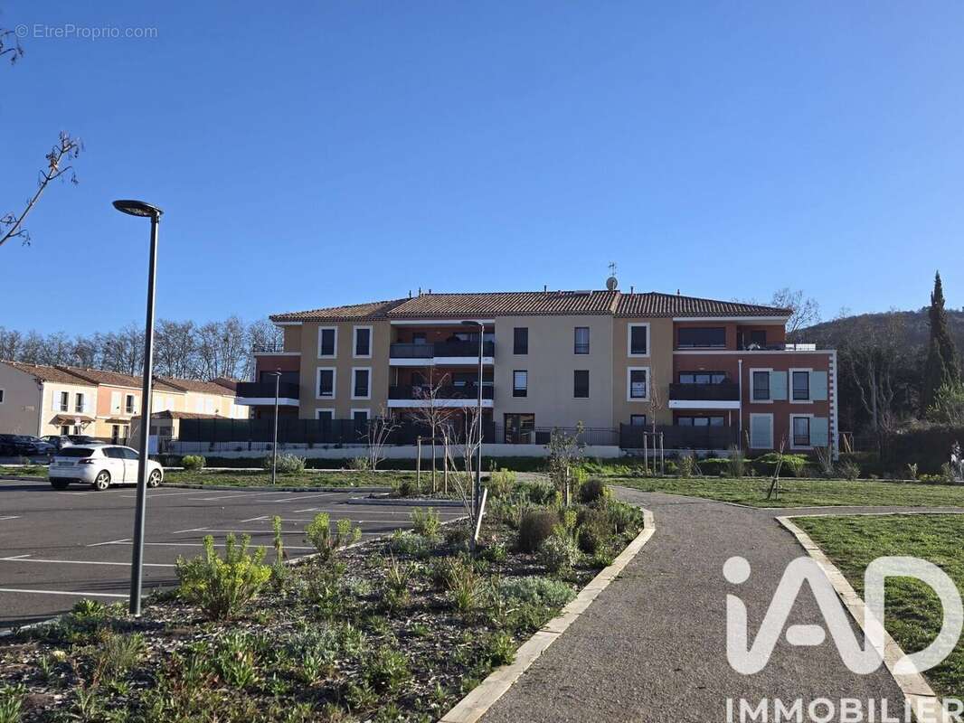 Photo 2 - Appartement à LE PUY-SAINTE-REPARADE