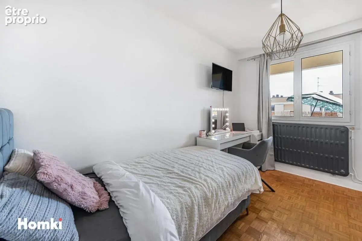 Appartement T4 de 73 m² à Vaulx-en-Velin 69120, Rue de l'Égalité - photo 9