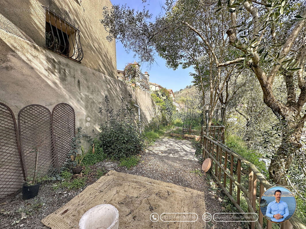 Commerce à CASTELLAR