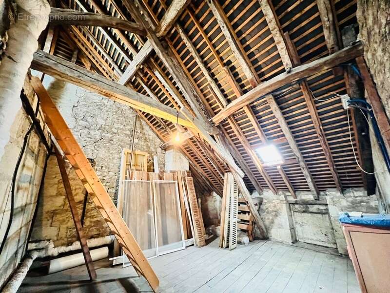 Maison à CHATELLERAULT