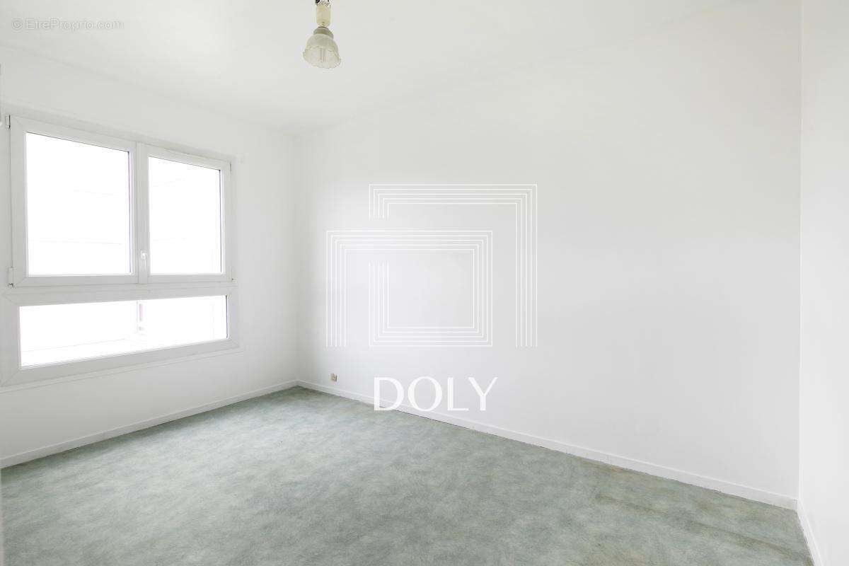Appartement à PARIS-20E