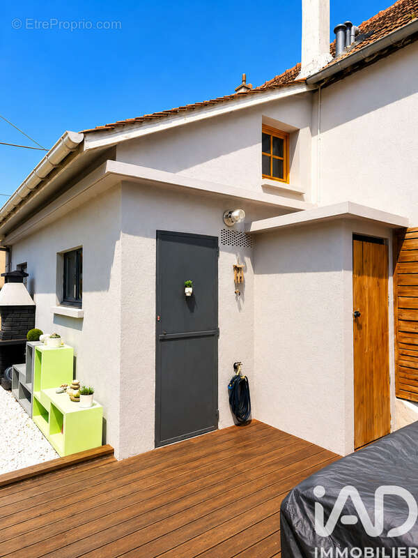 Maison 86 m² à Goussainville  - photo 5