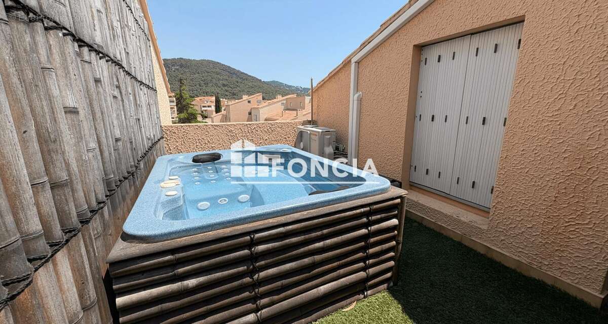 Appartement à CARQUEIRANNE
