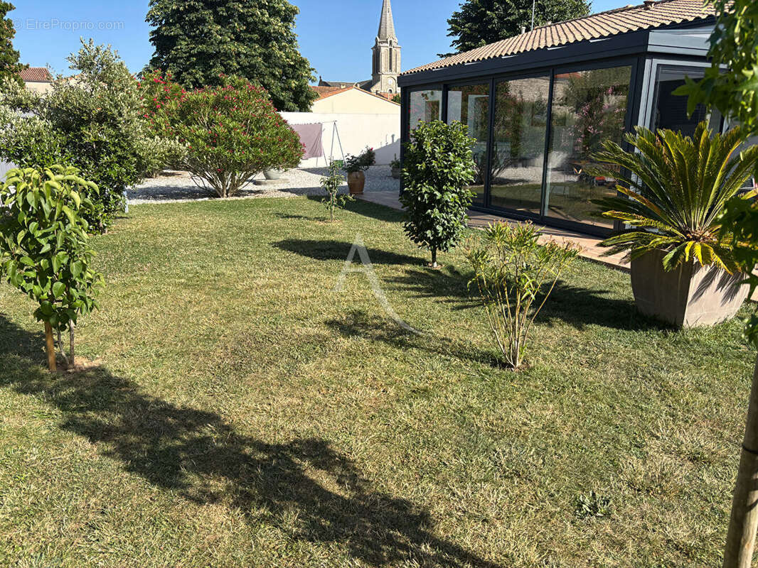 Maison de plain pied à 10 min de Fontenay le comte - photo 3