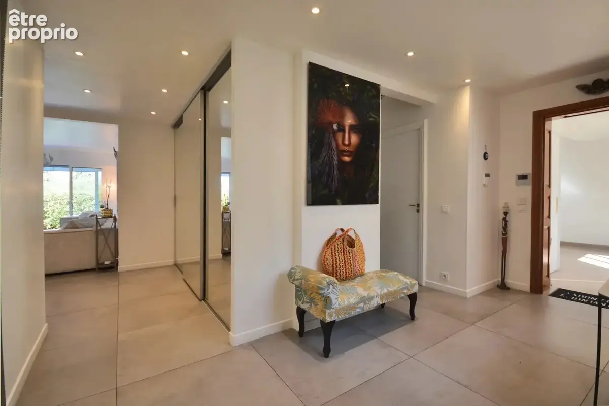Appartement 4 pièces 130 m² à vendre à Le Cannet (06110) - photo 11