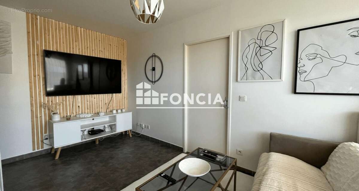 Appartement à JUVIGNAC