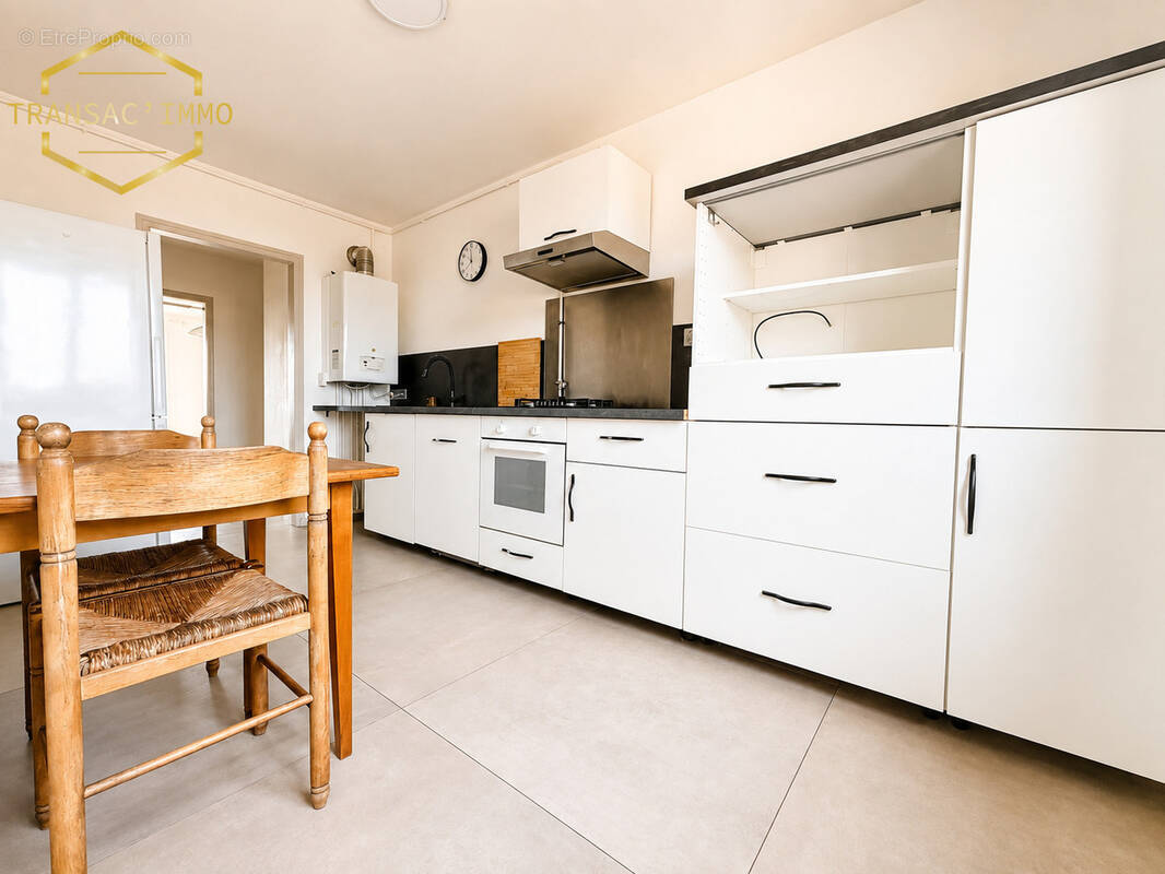 Appartement à FONTAINE
