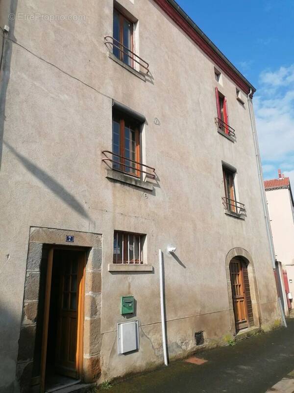 Maison à LEMPDES-SUR-ALLAGNON