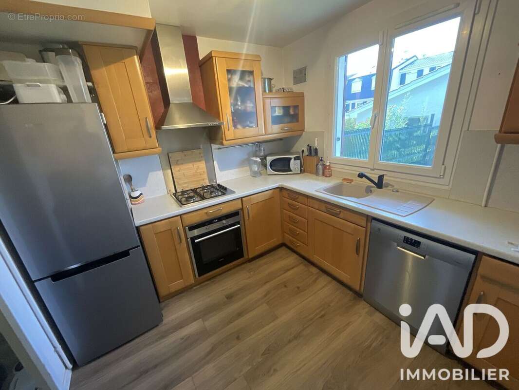 Maison 100 m² à Mennecy  - photo 6