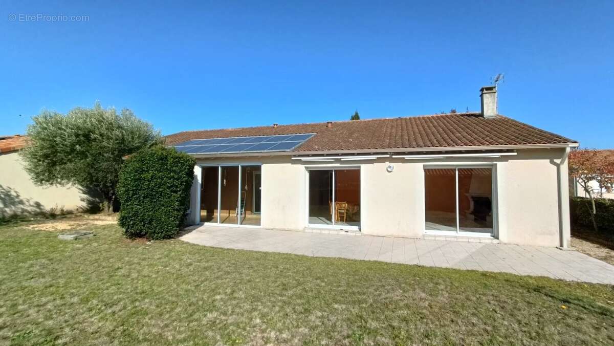 Maison à NEUVILLE-DE-POITOU