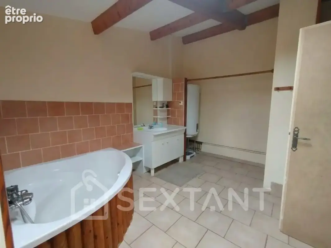 Charmante maison en pierre avec grange et jardin  3 chambres  135 m² habitables - photo 10