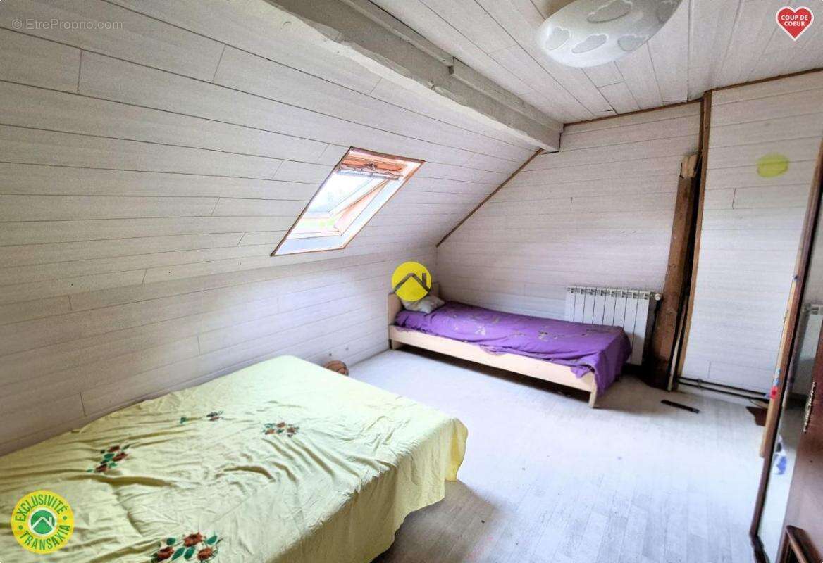 Maison à CHEZAL-BENOIT