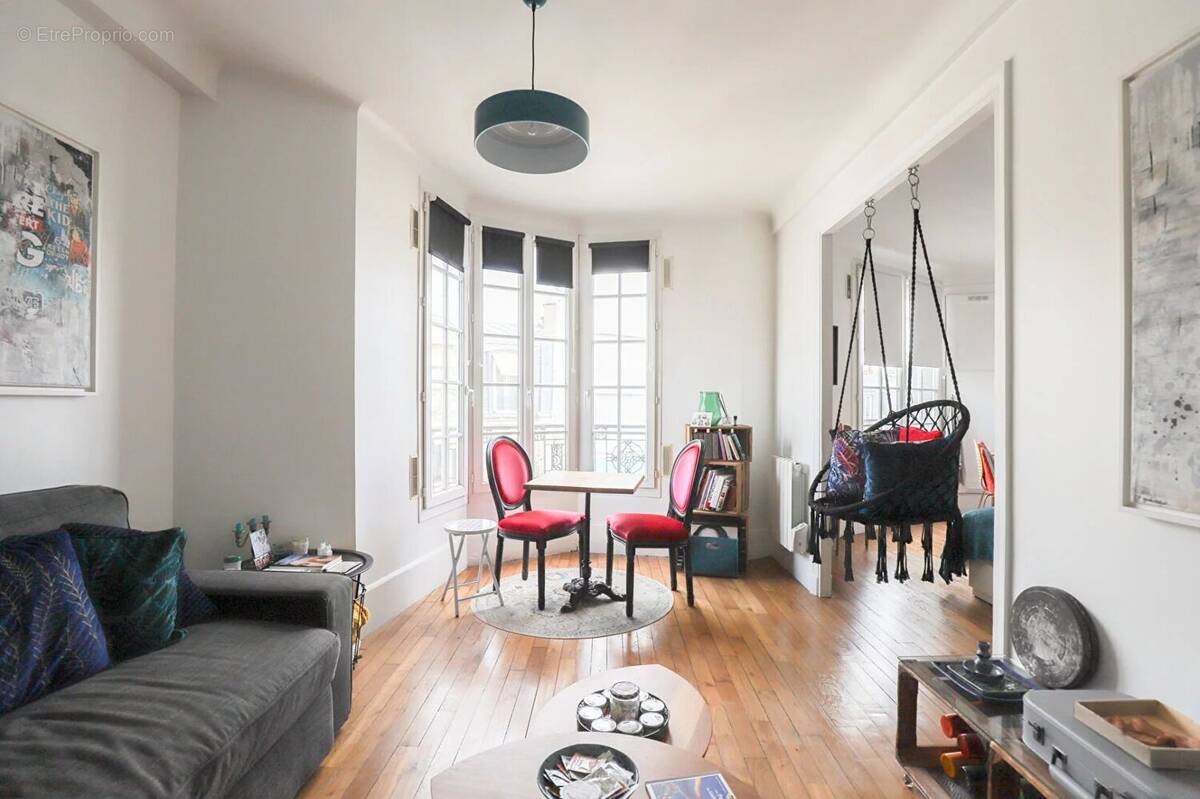Appartement à PARIS-18E