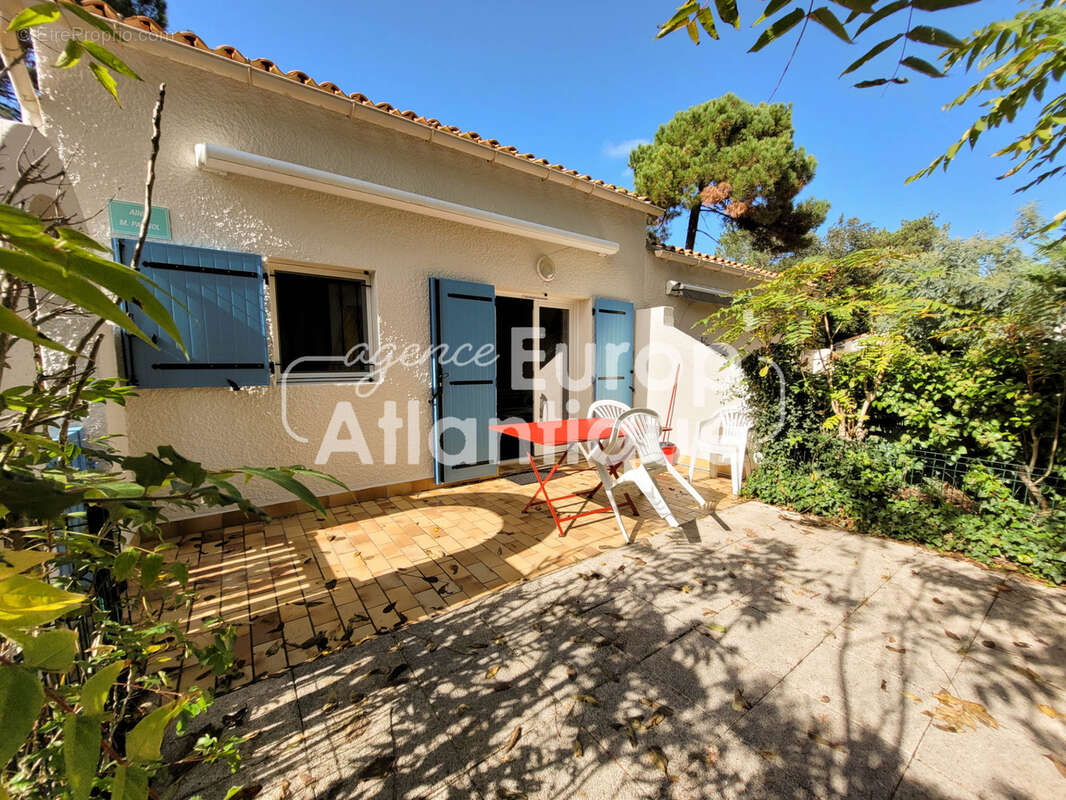 Maison à LES MATHES