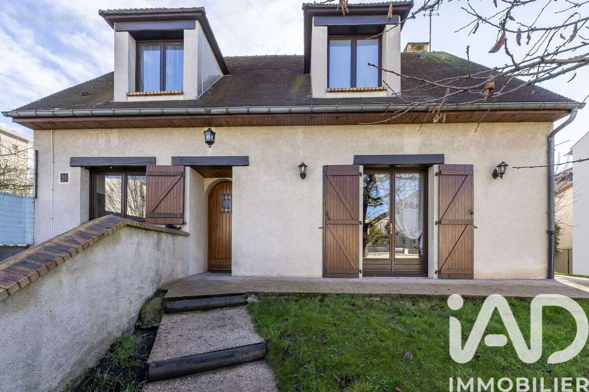 Photo 3 - Maison à CHEVILLY-LARUE