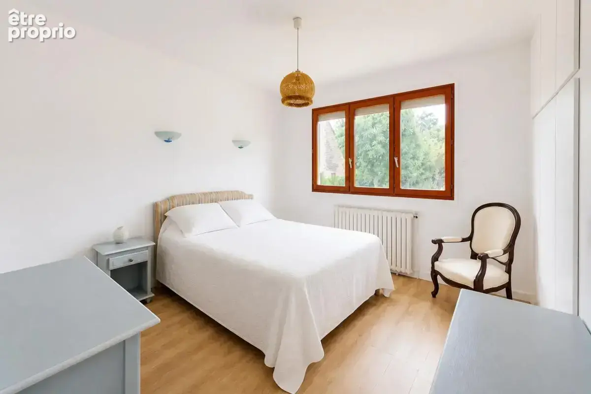 COURGENT : Maison - 203m²  sur 1380m2 de jardin - 5 à 6 chambres - photo 12
