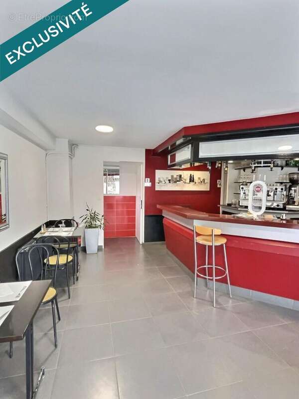 Photo 4 - Commerce à TRIEL-SUR-SEINE