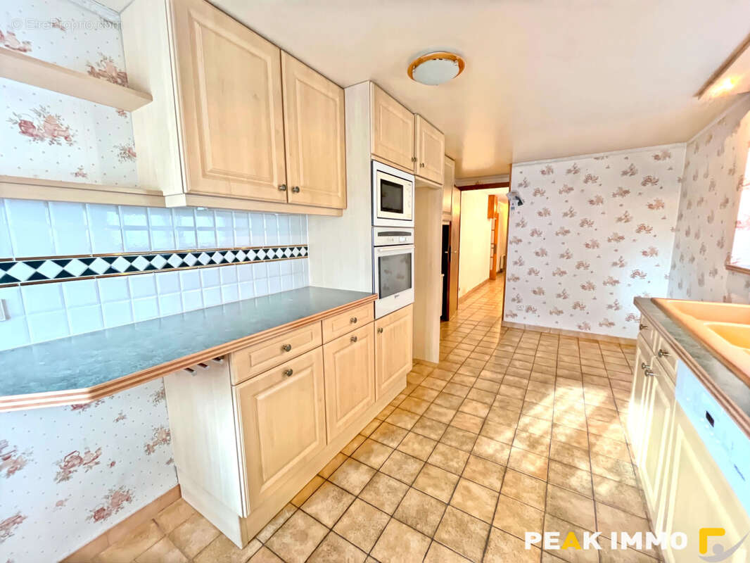 Maison de village - 185 m2 - Magland - photo 8