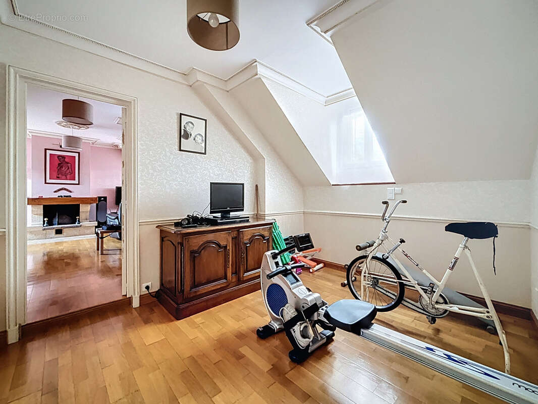 Maison à CERISY-LA-FORET