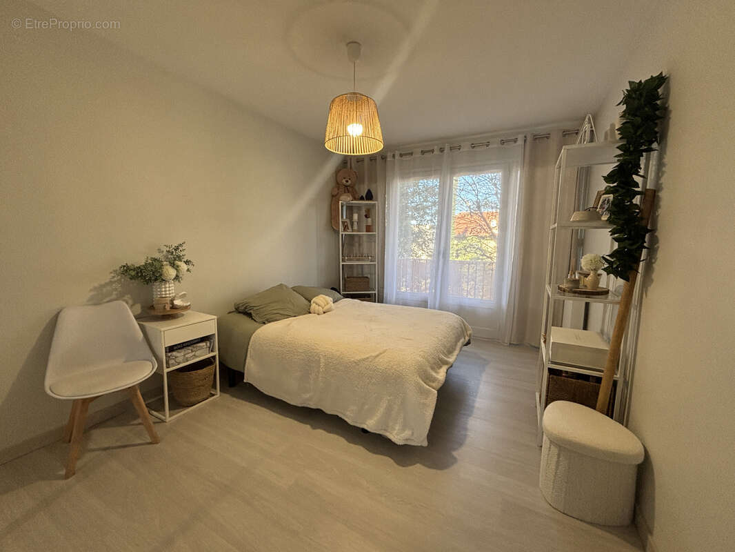 Appartement à BOURG-LES-VALENCE