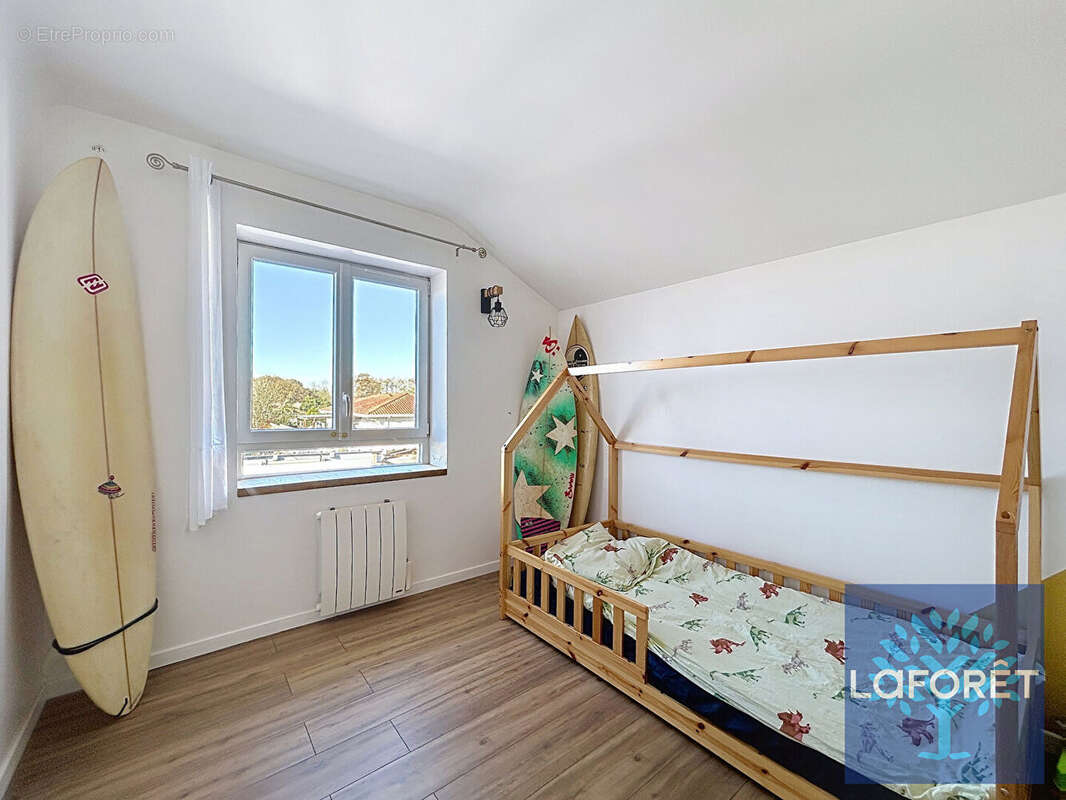 Maison à SAINT-GEOURS-DE-MAREMNE