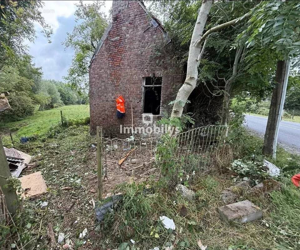 Maison à FONTAINE-AU-BOIS