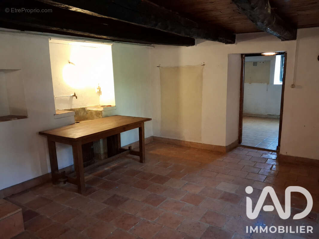 Maison 100 m² à Saint-Antonin-Noble-Val  - photo 6